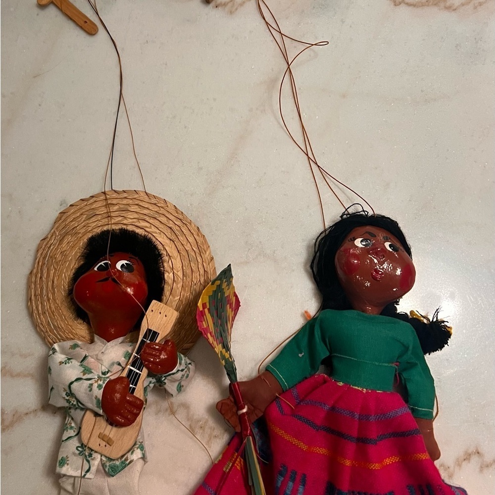 Vintage Mexican Handmade Marionette Folk Art Dolls Lot of 2 Hand Painted Puppets - Picture 7 of 12